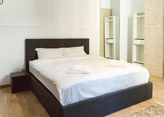 Gala Athenaeum - Amazing Architecture Apartman