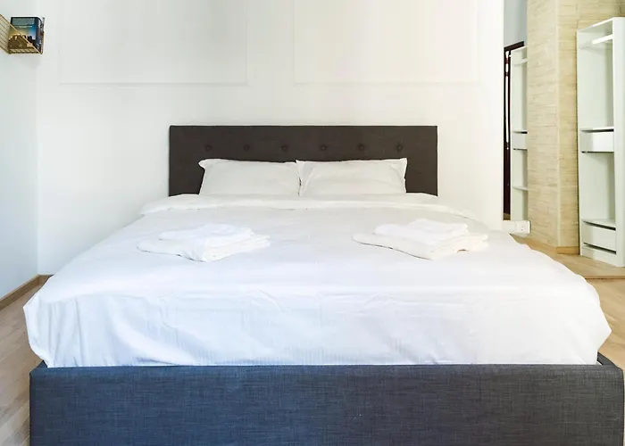 Gala Athenaeum - Amazing Architecture Bucureşti