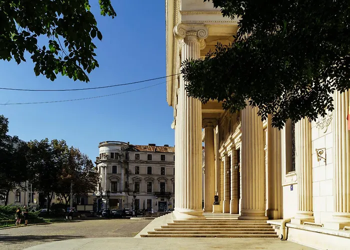 Gala Athenaeum - Amazing Architecture *